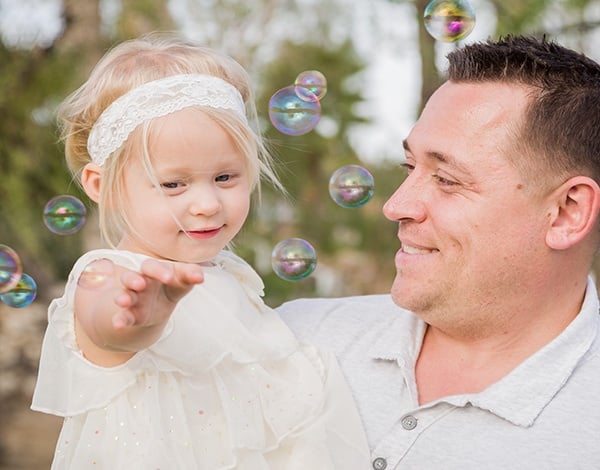 Father-Daughter-Bubbles.jpg